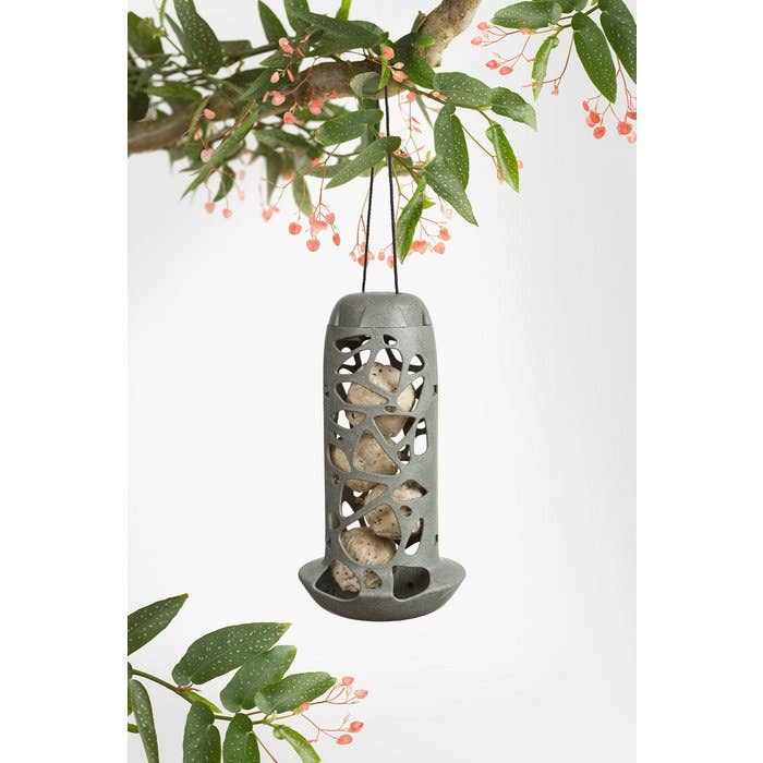 Hello Tara 100% recycled plastic bird feeder