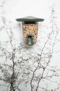 Hello Feedr plastic bird feeder