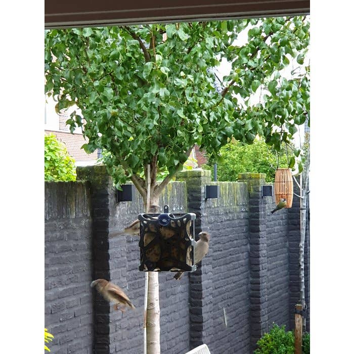 Hello Anna 100% recycled plastic bird feeder